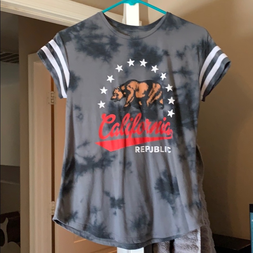 California republic tie-dye shirt